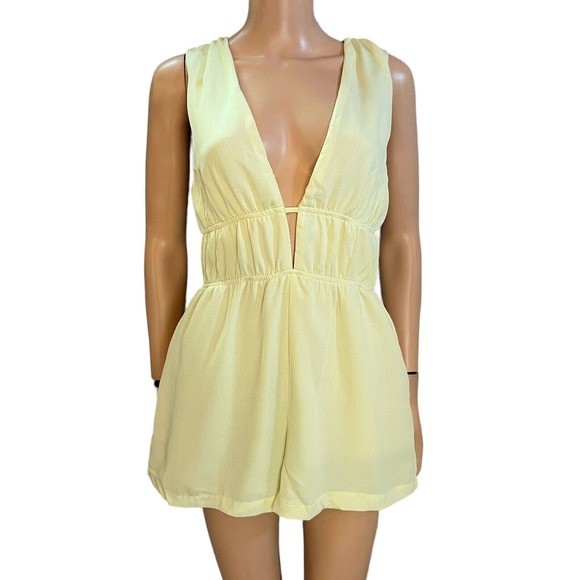 Princess Polly Plunging Romper Sleeveless Casual - Picture 1 of 6